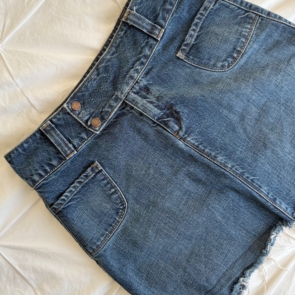 y2k snap denim low-waisted mini skirt